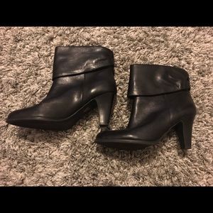 Bcbg generation black booties
